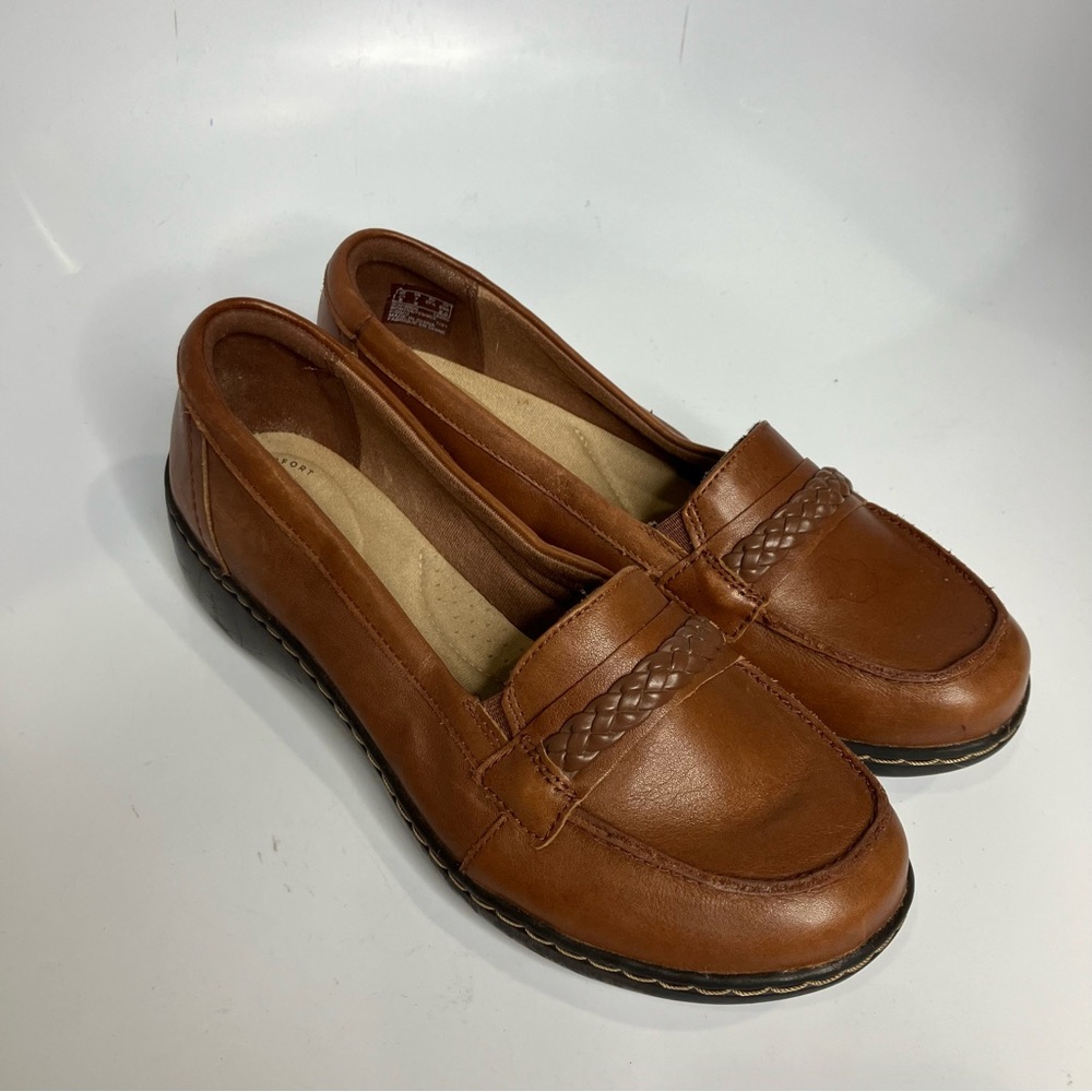 Clarks brown leather loafers slip on loafers business casual comfort women’s 7